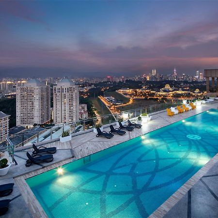 Hotel Dorsett Hartamas Kuala Lumpur Exterior foto Infinity pool at the rooftop of the hotel