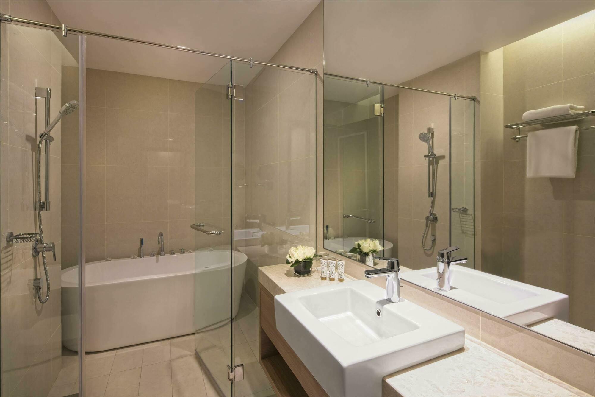 Hotel Dorsett Hartamas Kuala Lumpur Exterior foto Bathroom